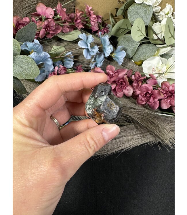 Pyrope Garnet #22, 50gr