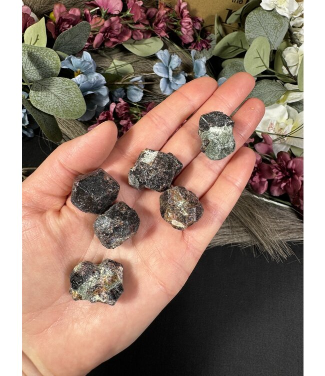 Pyrope Garnet #85, 96gr