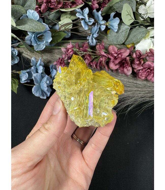 Yellow Aura Cluster #74, 118gr