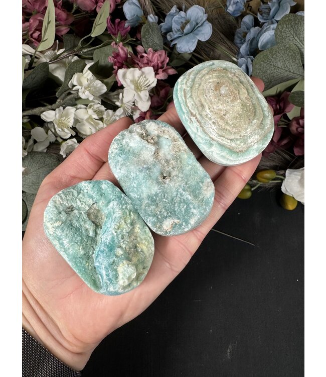 Half Raw Smithsonite Palm, Size Medium [100-124gr]