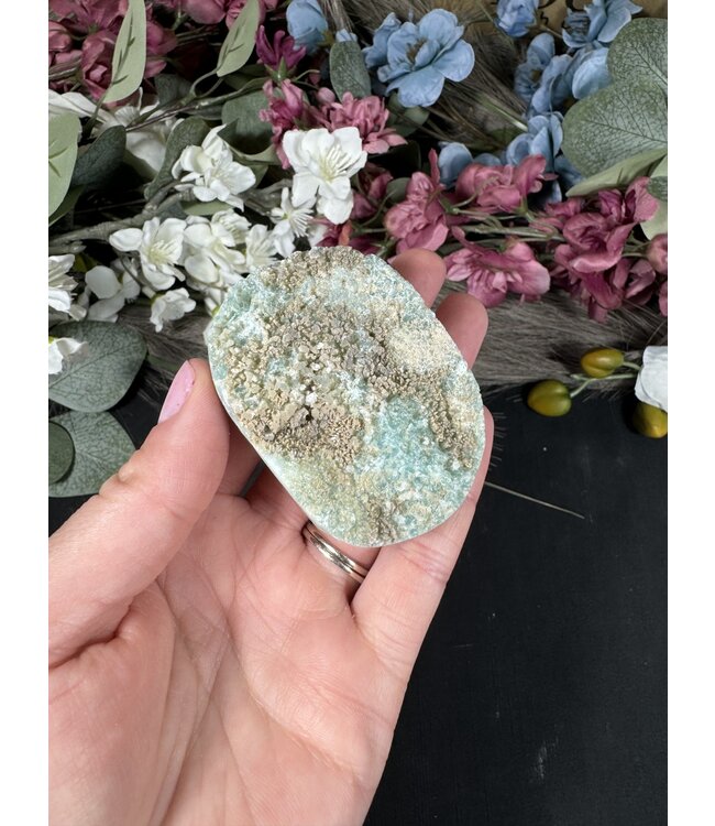 Half Raw Smithsonite Palm, Size Large [125-149gr]