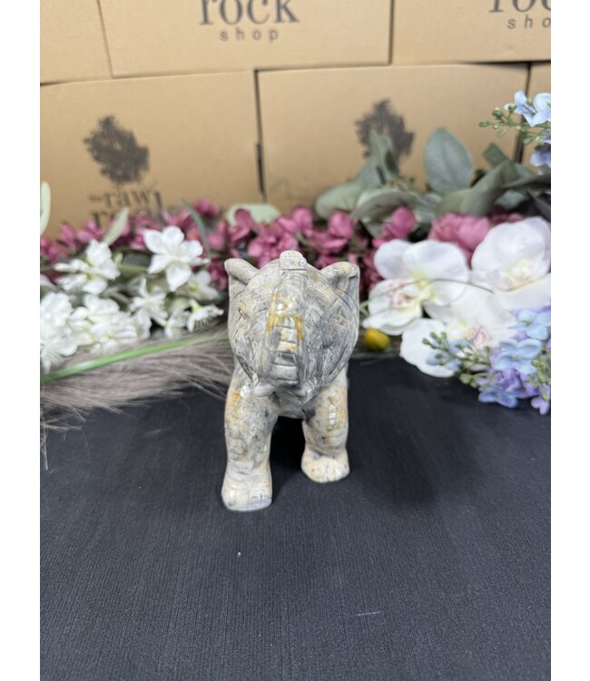 Crazy Lace Agate Elephant #1, 994gr