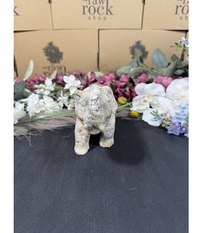 Crazy Lace Agate Elephant #2, 1086gr