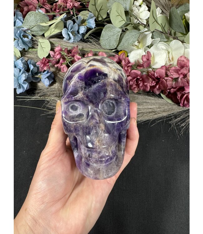 Chevron Amethyst Skull #7, 1290gr