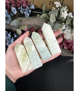 Pistachio Calcite Point, Size Large [75-99gr]