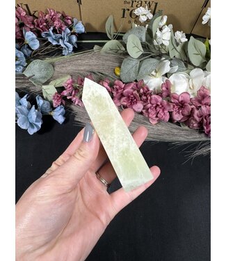 Pistachio Calcite Point, Size Jumbo [150-174gr]