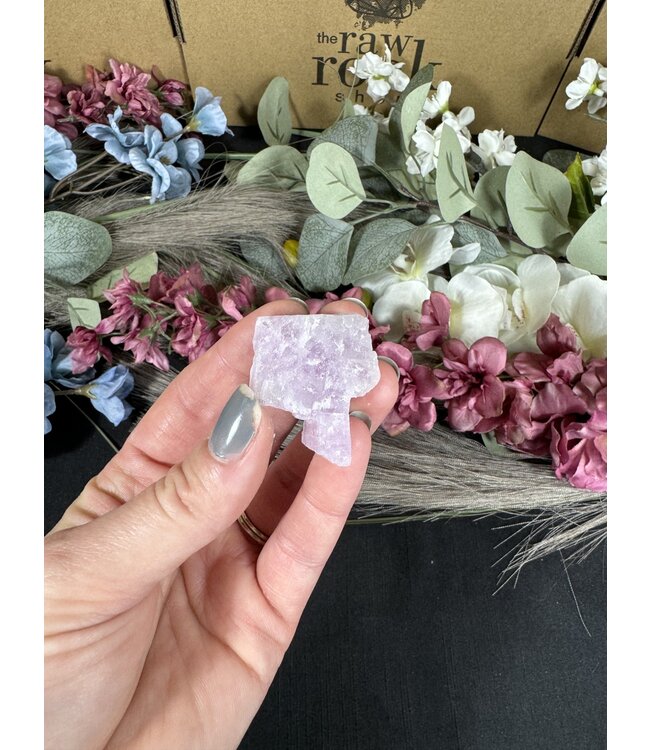 Rough Kunzite Piece #155, 24gr