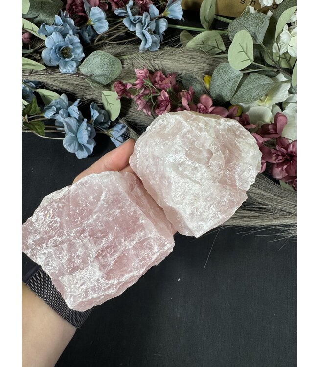 Rough Rose Quartz Size 8 [700-799gr]