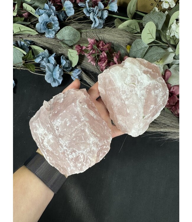 Rough Rose Quartz Size 9 [800-899gr]