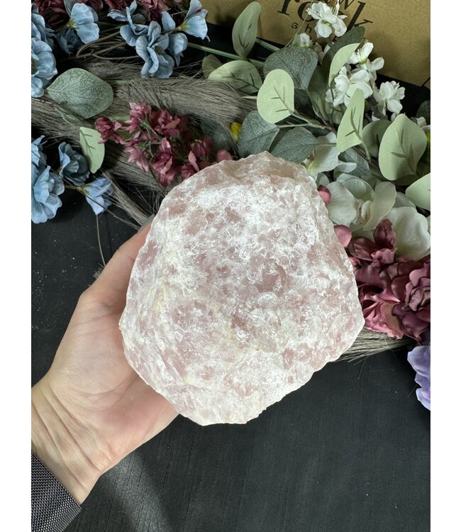 Rough Rose Quartz Size 21 [2000-2099gr]