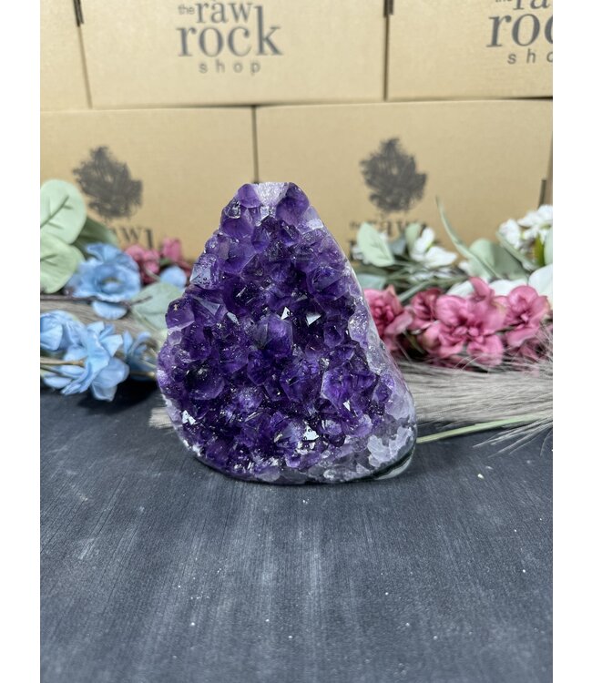Amethyst Cut Base #293, 1100gr