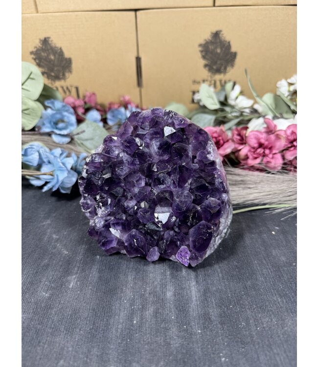 Amethyst Cut Base #322, 1344gr