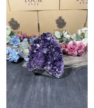 Amethyst Cut Base #343, 1214gr