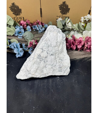 Rough Howlite #2, 3002gr