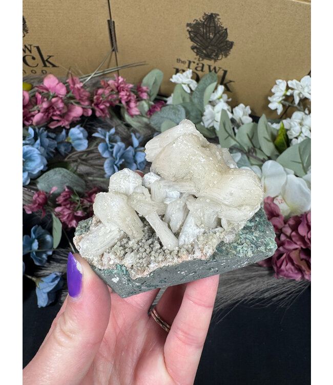 Apophyllite Specimen #1302, 210gr