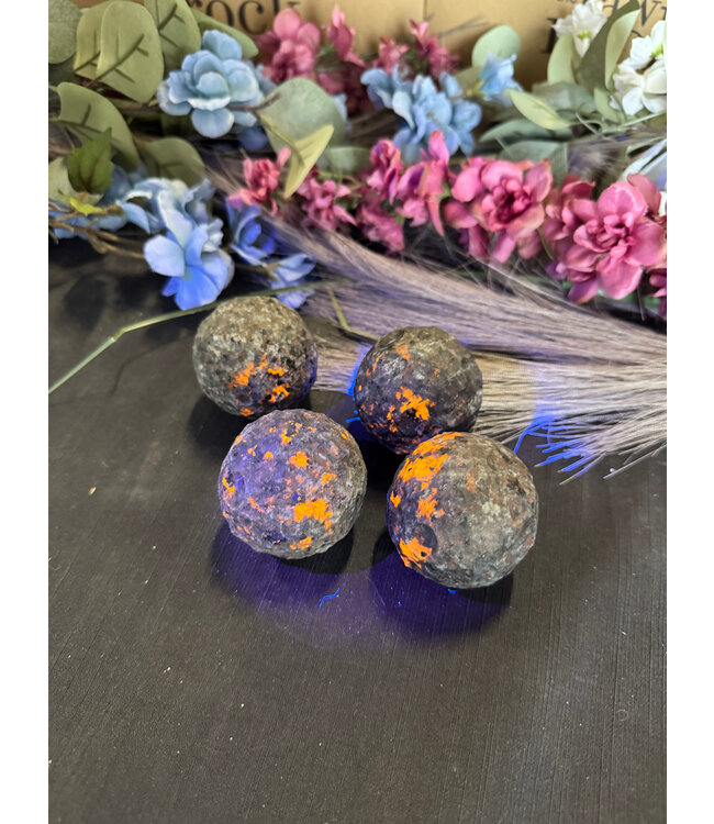 Mini Yooperlite Moon Sphere, 5cm