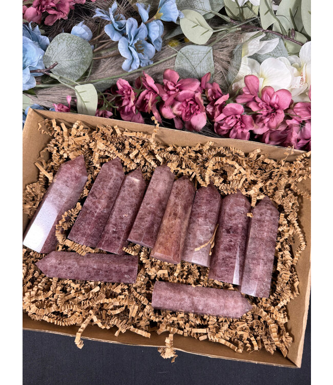 Strawberry Quartz Points 1KG bulk lot