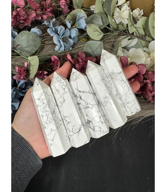 Howlite Point, Size Large [75-99gr]