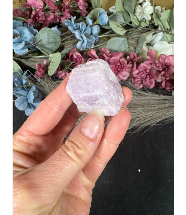 Rough Kunzite Piece #168, 42gr