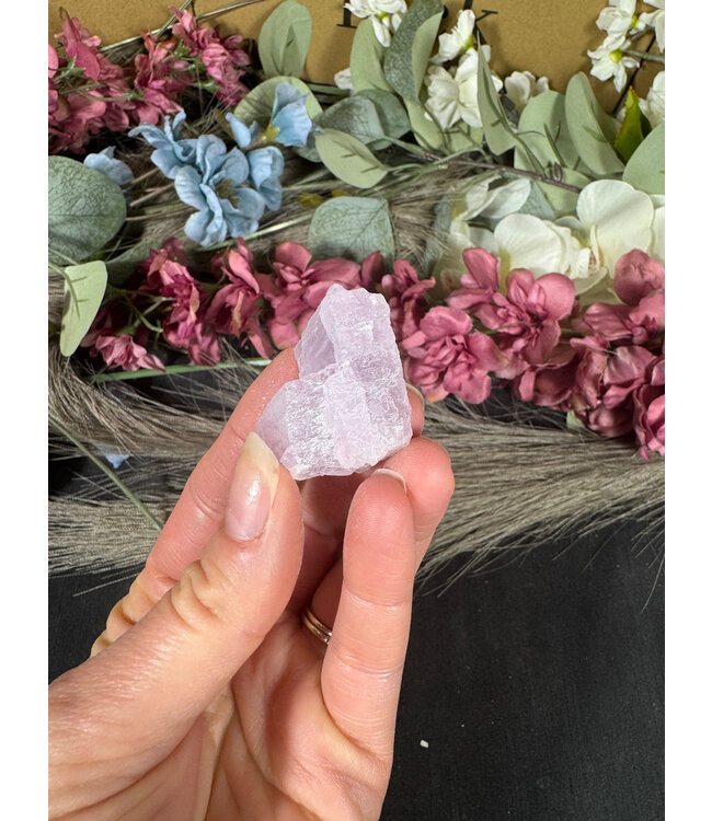 Rough Kunzite Piece #176, 22gr