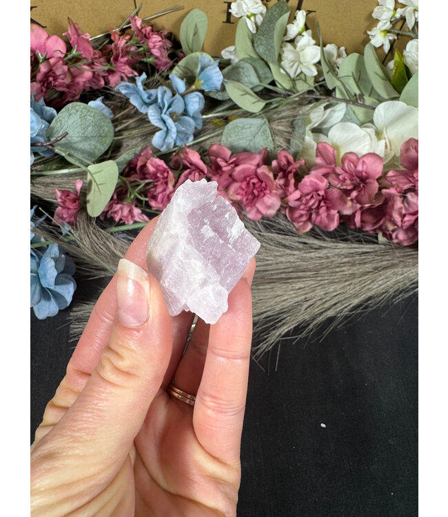 Rough Kunzite Piece #179, 42gr
