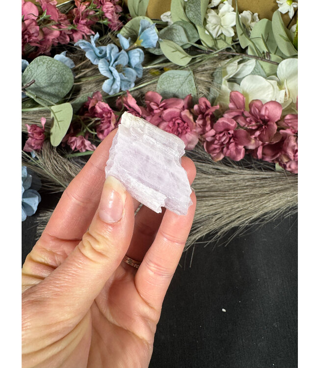 Rough Kunzite Piece #183, 44gr