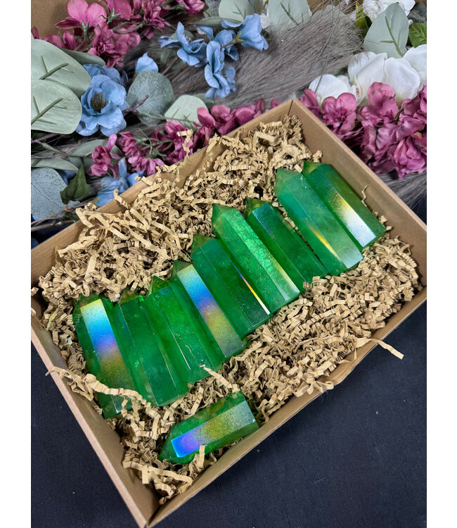 Green Aura Quartz Points 1KG bulk lot