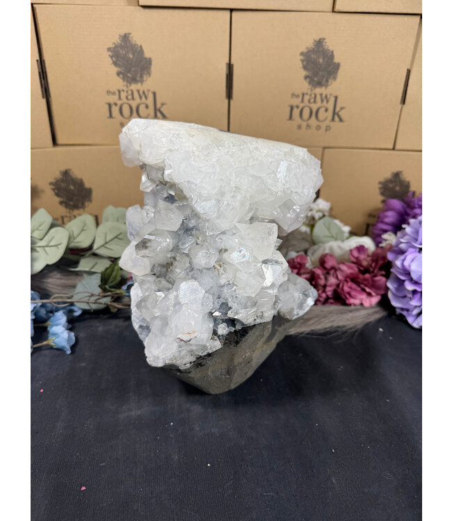 Apophyllite Specimen #1380, 7030gr