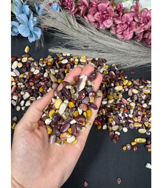 Mookaite Jasper Chip Stones, Grade A