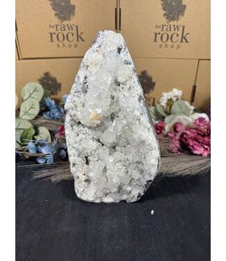 Apophyllite Specimen #1433, 2706gr