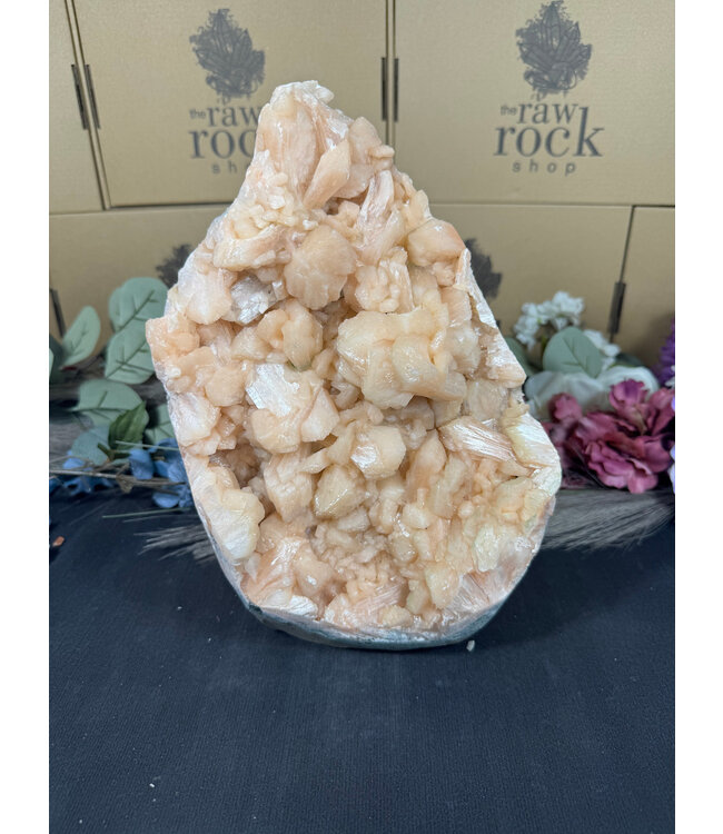 Apophyllite Specimen #1429, 4536gr