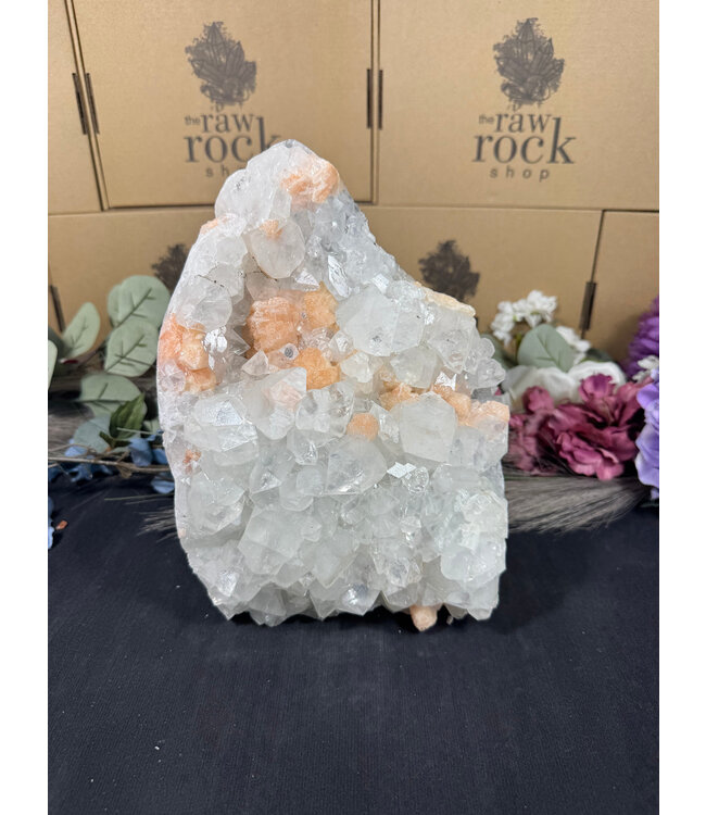 Apophyllite Specimen #1432, 5608gr