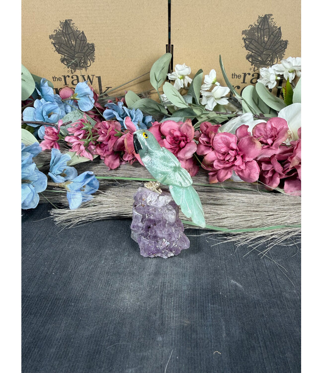 Gemstone Parrot #250, 106gr