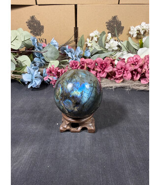 Labradorite Sphere #13, 66.6mm, 434gr Labradorite Sphere #13, 66.6mm, 434gr
