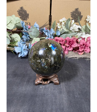 Labradorite Sphere #16, 74.3mm, 582gr Labradorite Sphere #16, 74.3mm, 582gr
