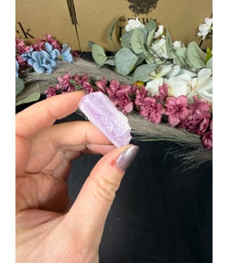 Rough Kunzite Piece #201, 13.31gr