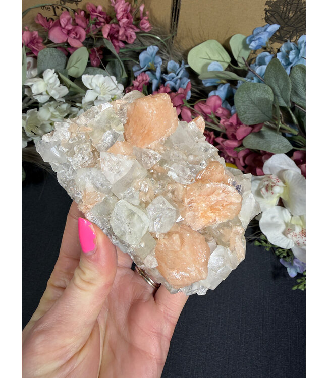 Apophyllite Specimen #1657, 386gr