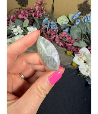 Labradorite Cabochon #9, 11.49gr