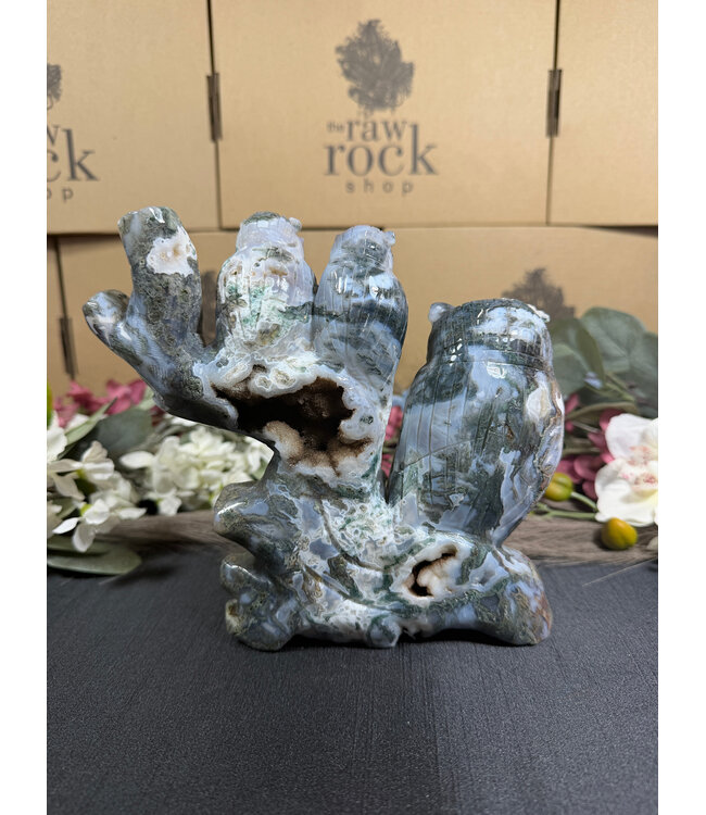 Moss Agate Owl Carving 1532gr