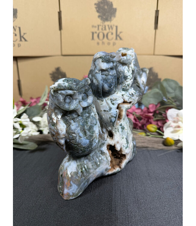 Moss Agate Owl Carving 1532gr