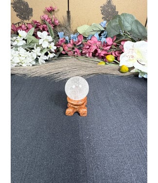 Clear Quartz Sphere #18, 32.5mm, 48.08gr