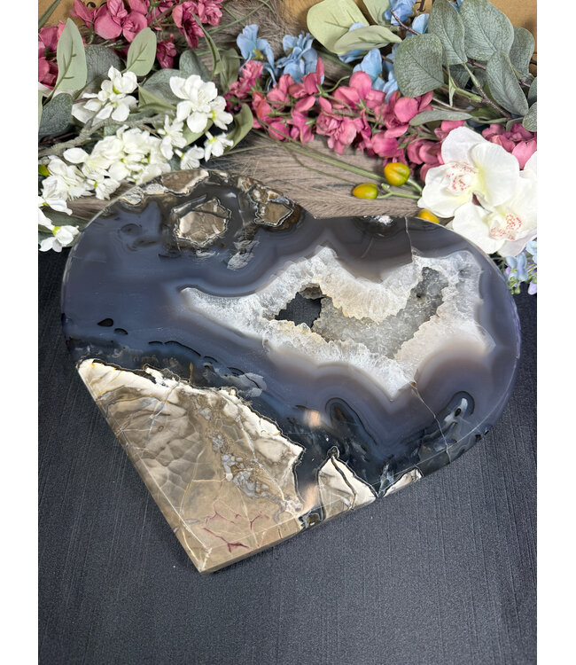 Fluorescent Agate Heart #1, 5014gr