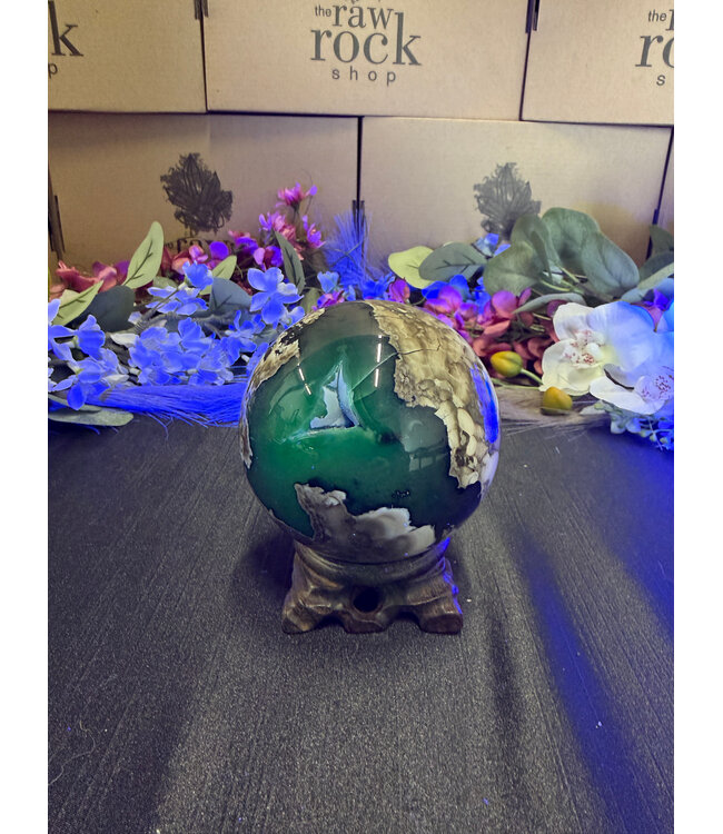 Fluorescent Agate Sphere #14, 88.9mm, 914gr