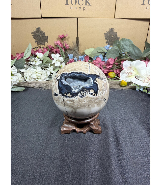 Fluorescent Agate Sphere #10, 86.1mm, 778gr