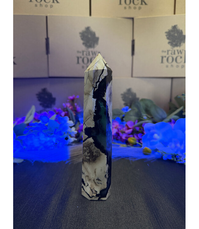 Fluorescent Agate Tower #42, 340gr