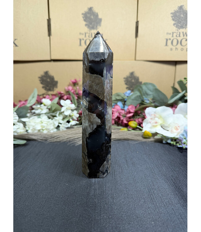 Fluorescent Agate Tower #37, 406gr