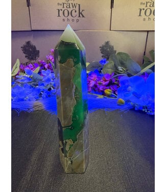 Fluorescent Agate Tower #13, 304gr