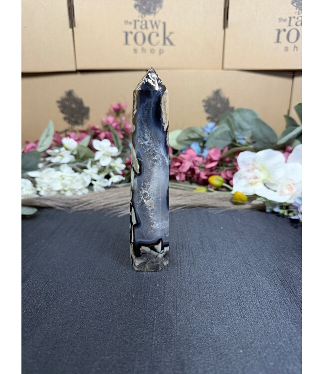 Fluorescent Agate Tower #10, 208gr