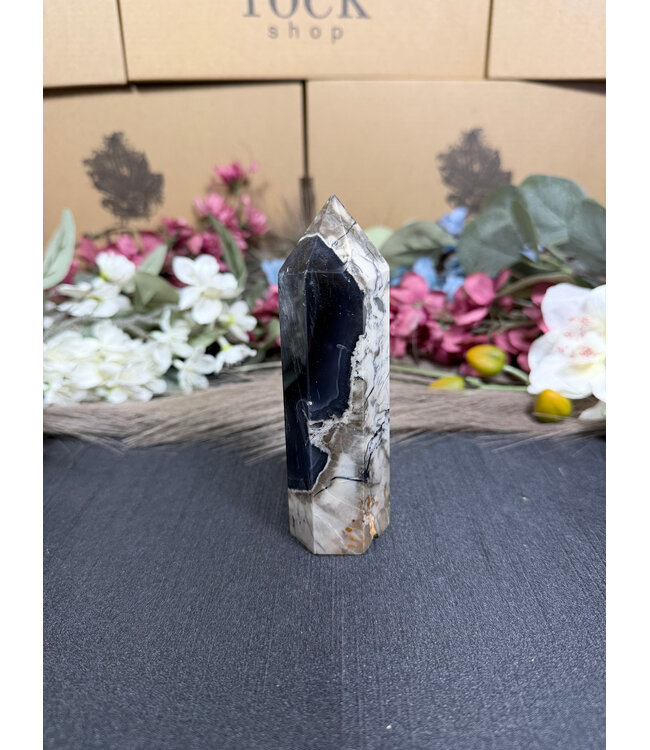 Fluorescent Agate Tower #2, 220gr