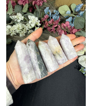 Kunzite Point, Size Medium [50-74gr]